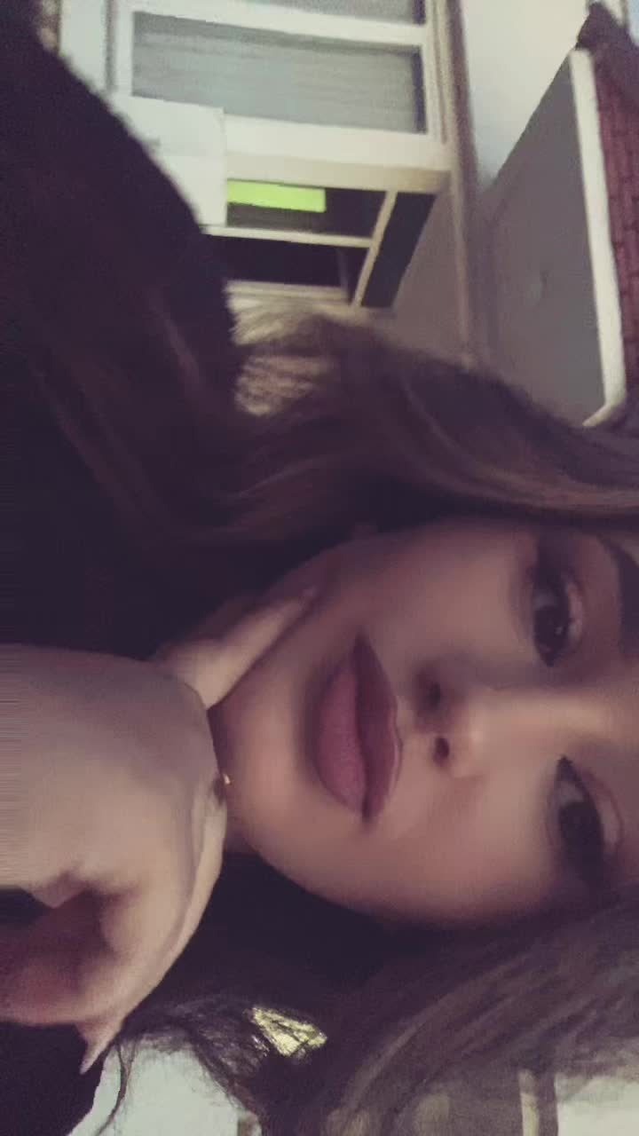@Lena🌸