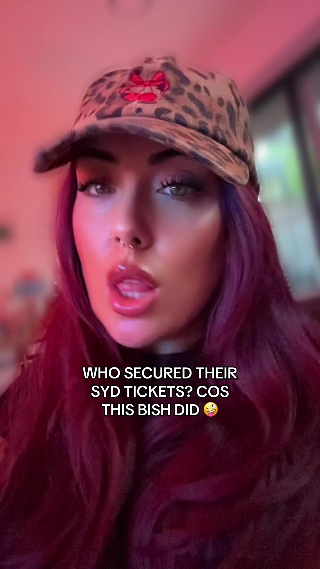 @LEASHBIAN 😈