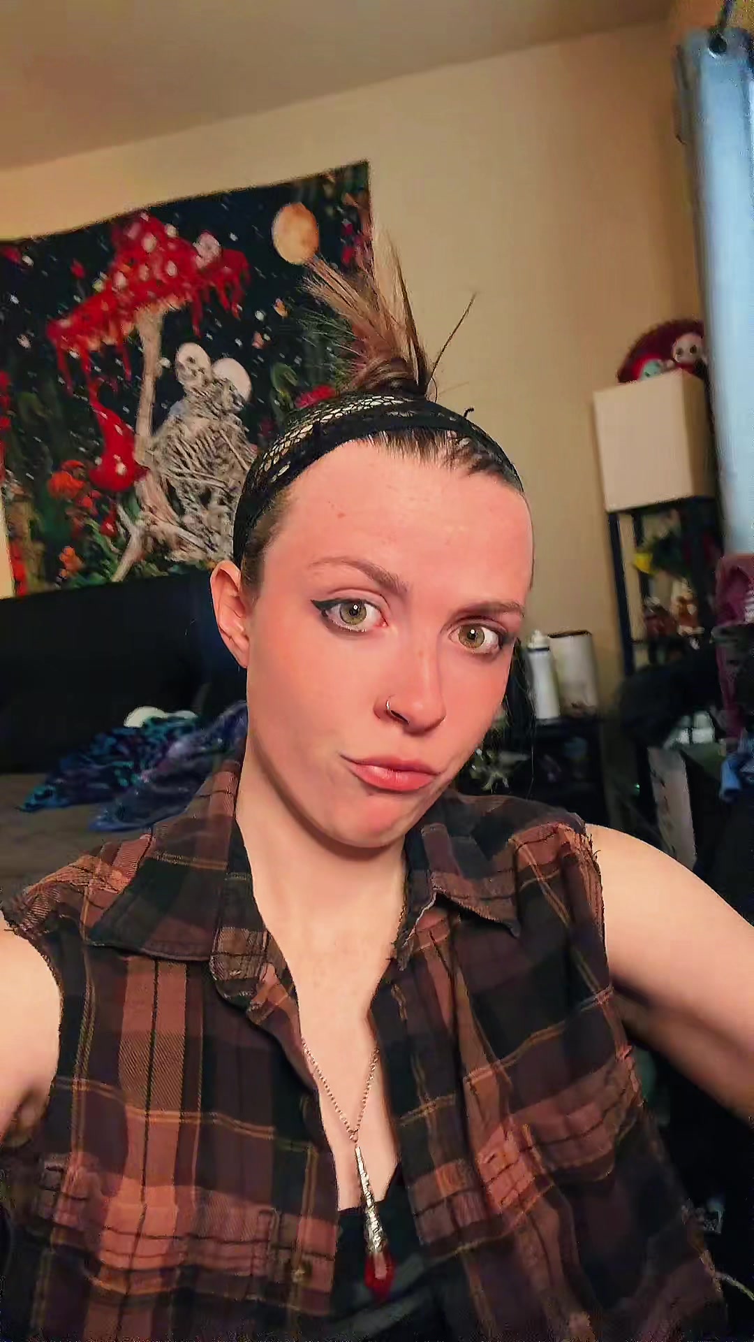 @crownedxchaos