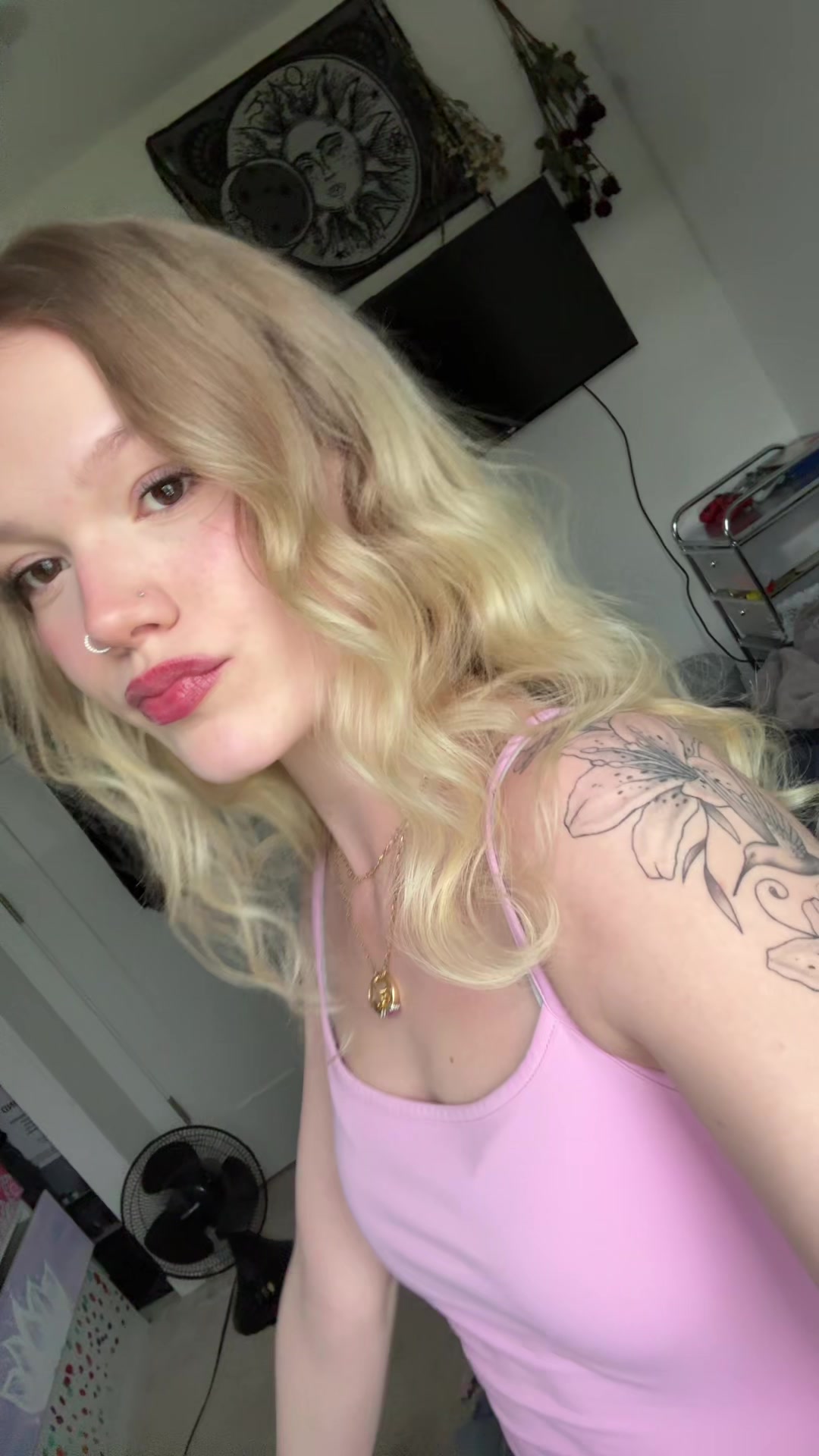 @ella.shmella