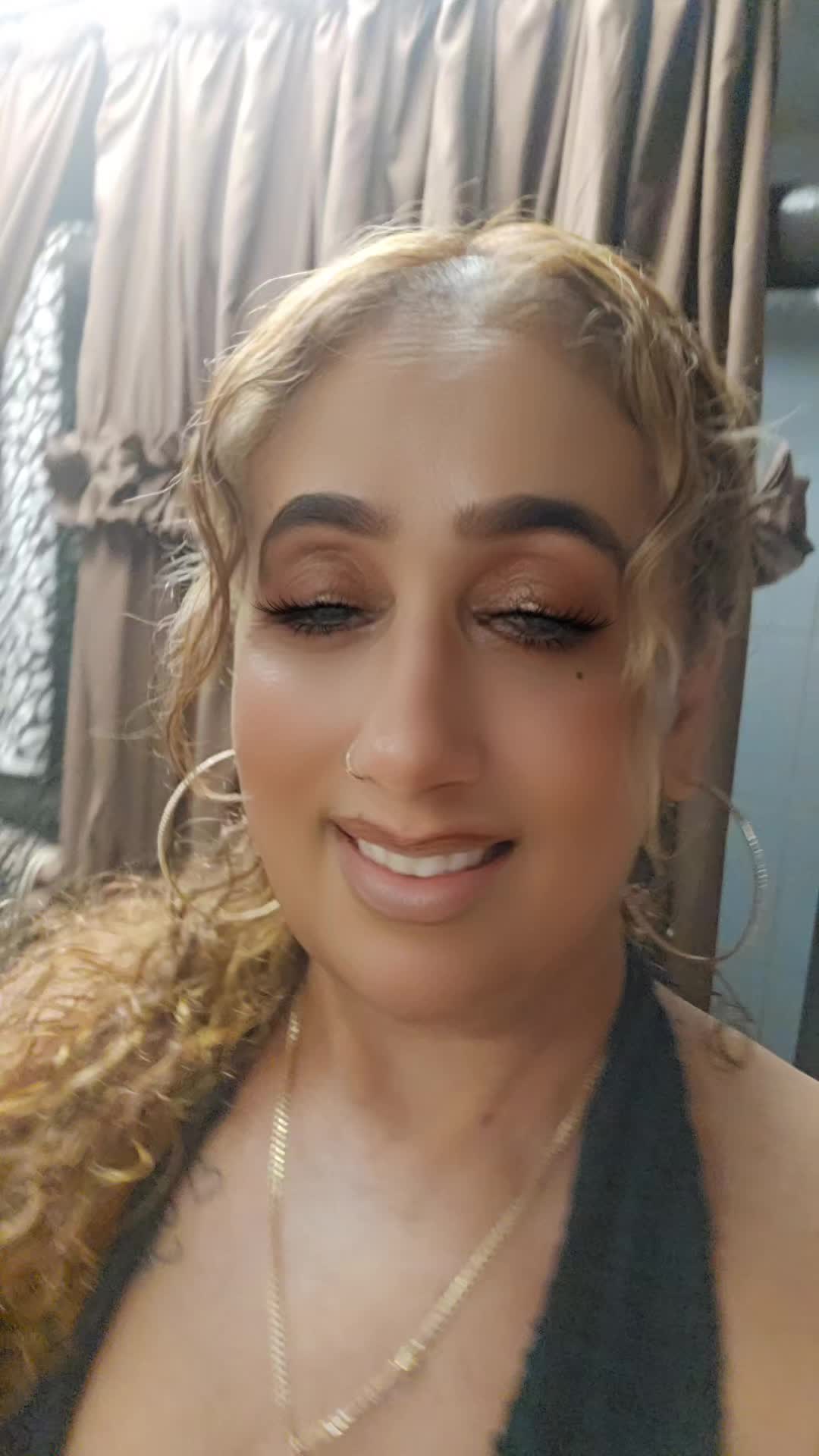 @Sabrina