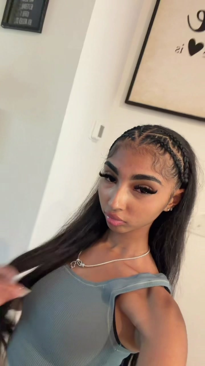 @lolaleilanii