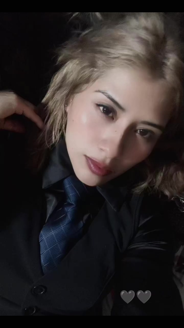 @"shelby,"🖤🖤