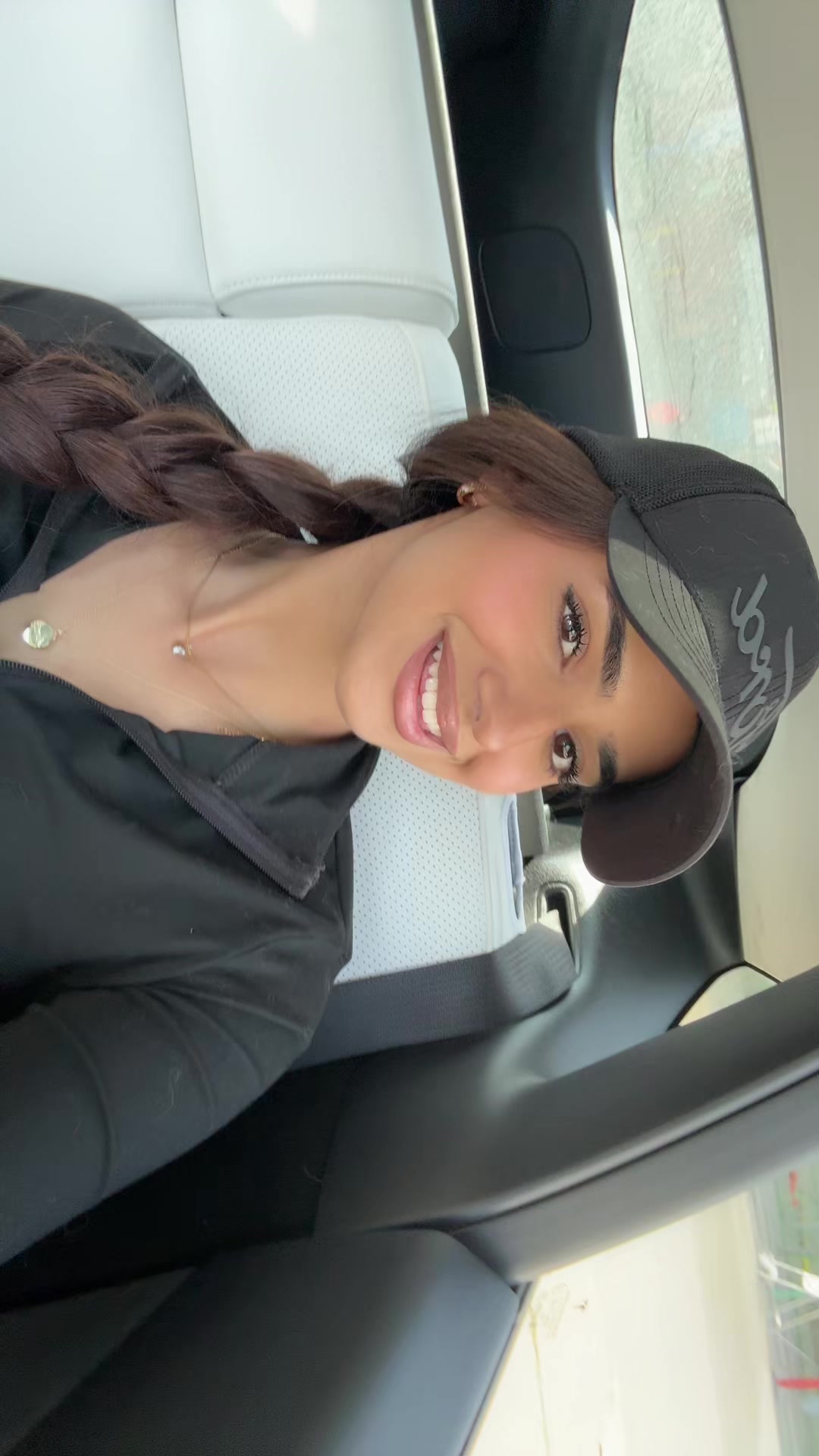 @Ishdagrape