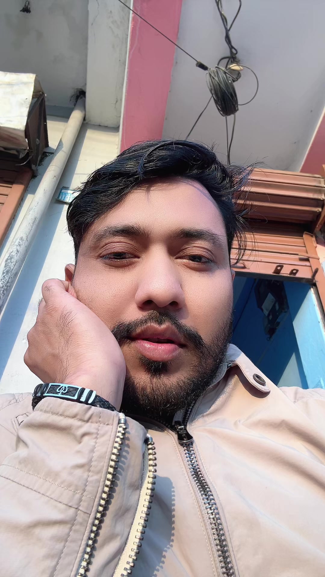 @AviNav Shah 😎