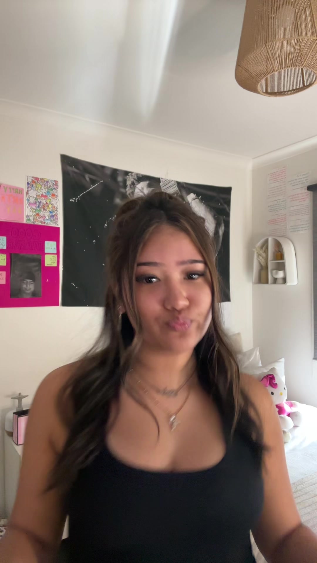 @𝐦 𝐞 𝐥 𝐨 𝐝 𝐲