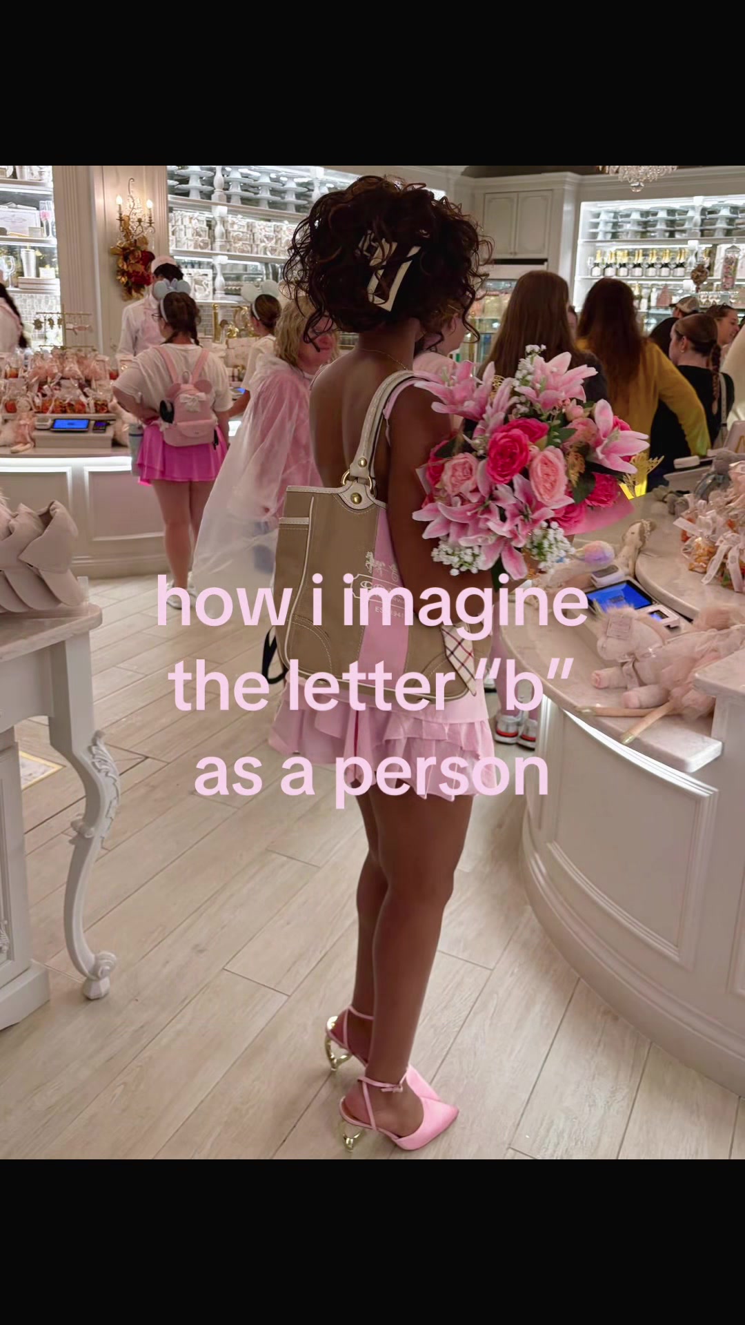 @⃟