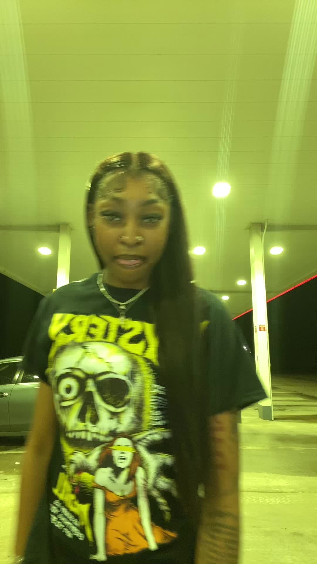 @isThatNisha🕷️💕