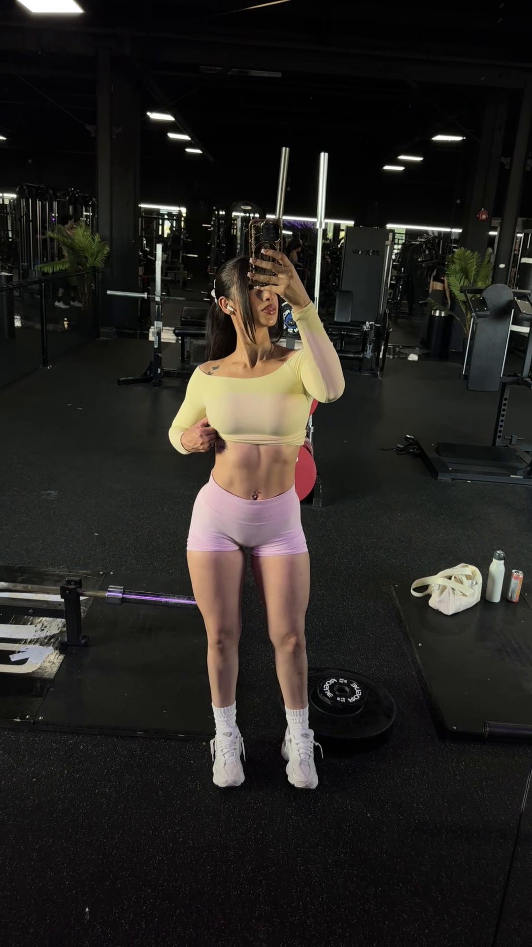 @Prettymamacitaa