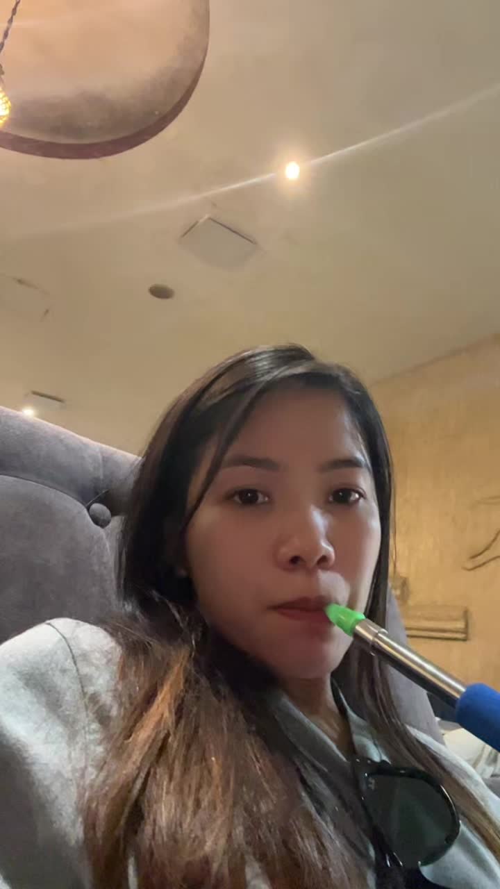 @Chloe
