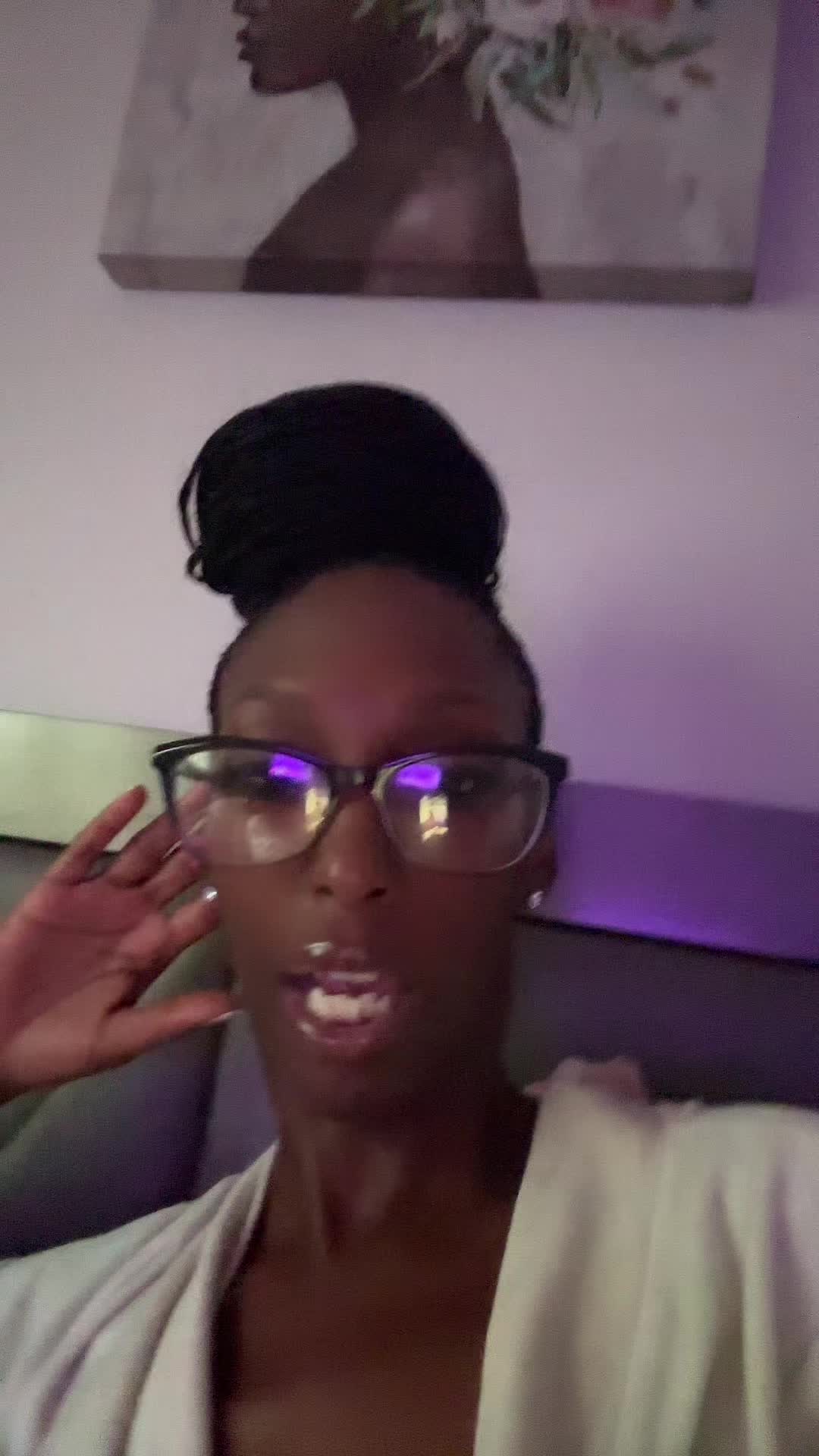 @_HollyMonroe412♈️