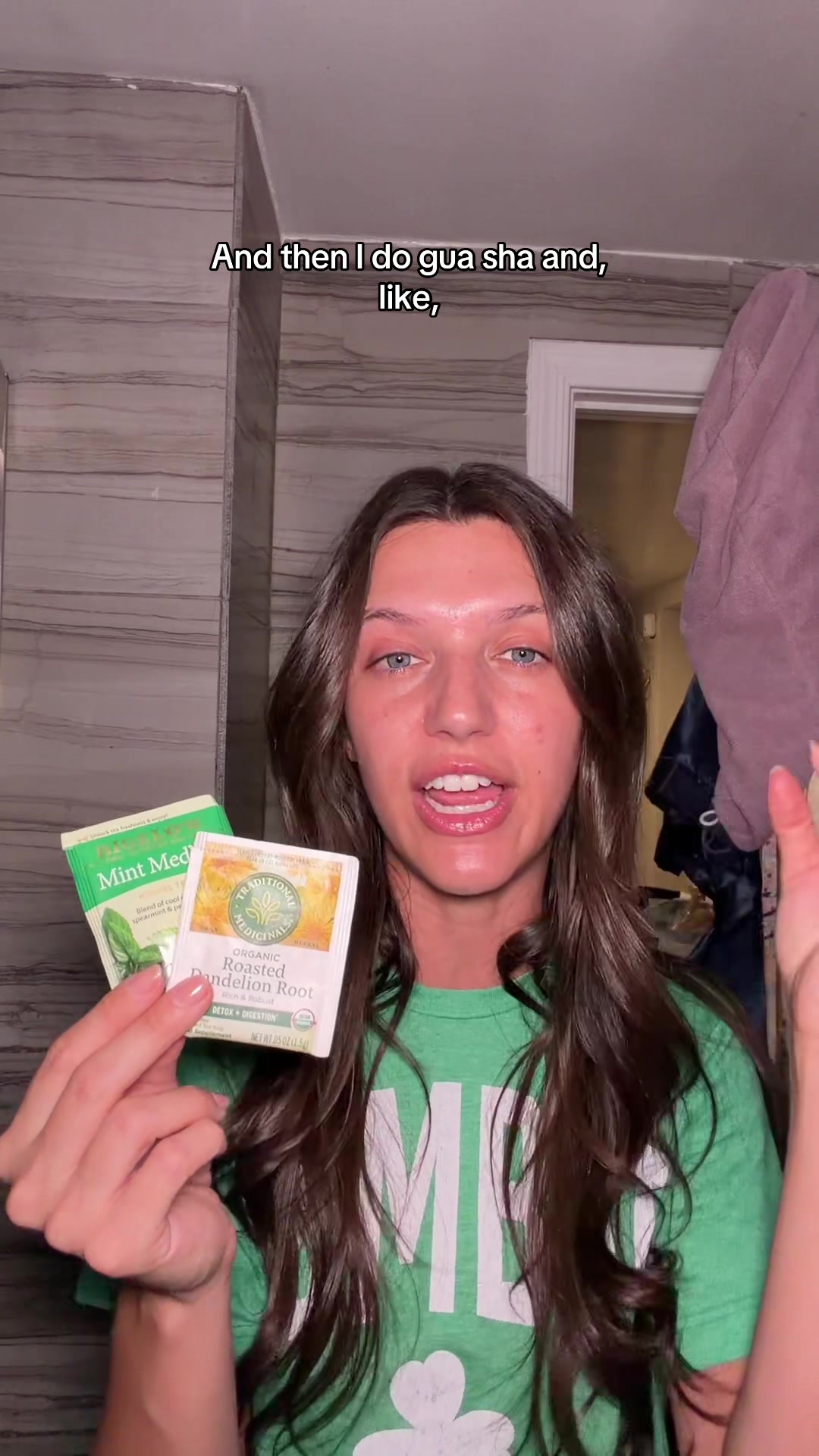 @CAROLINE KARWOSKI