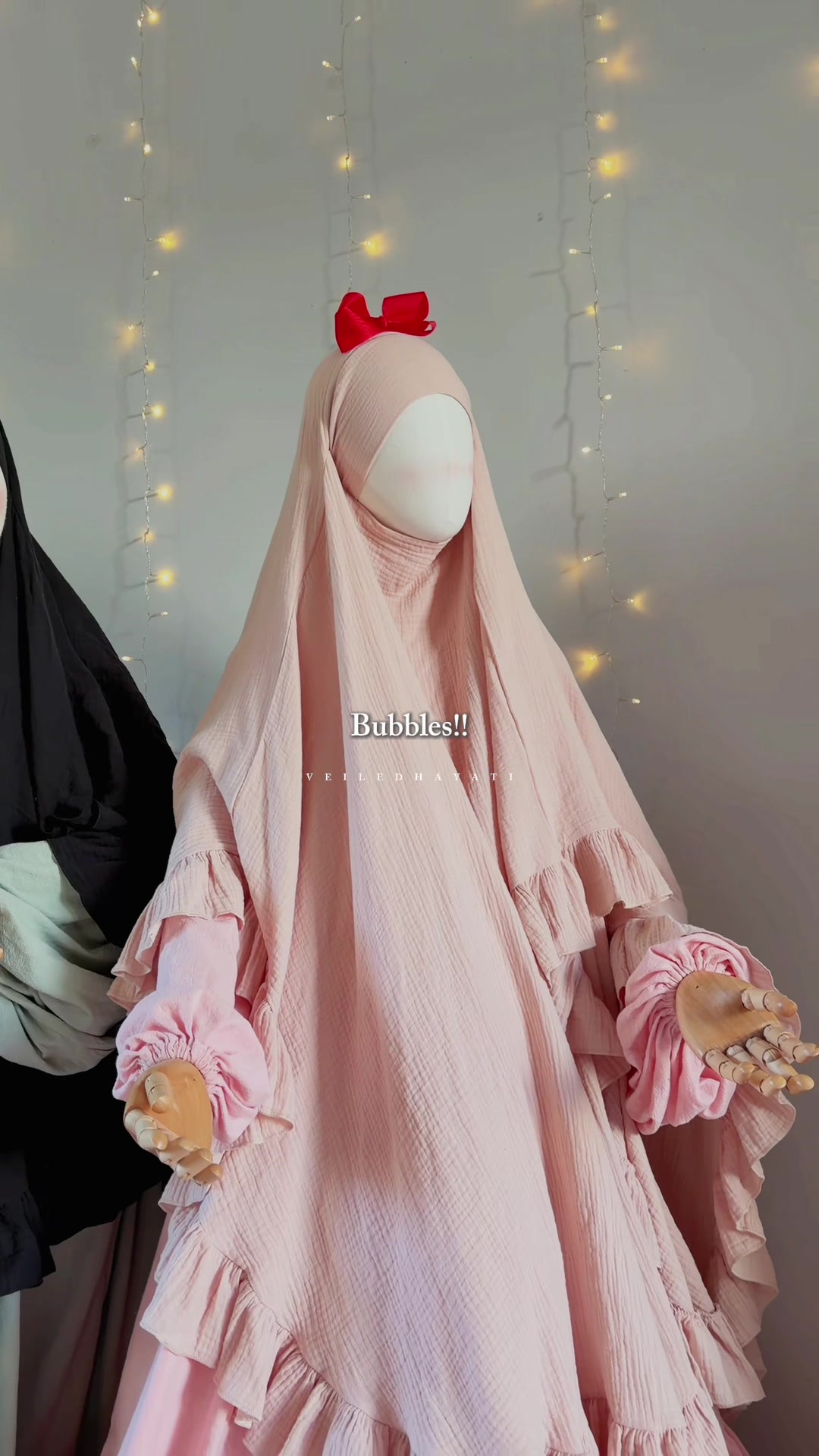 @𝒱𝑒𝒾𝓁𝑒𝒹 𝐻𝒶𝓎𝒶𝓉𝒾 &reg;