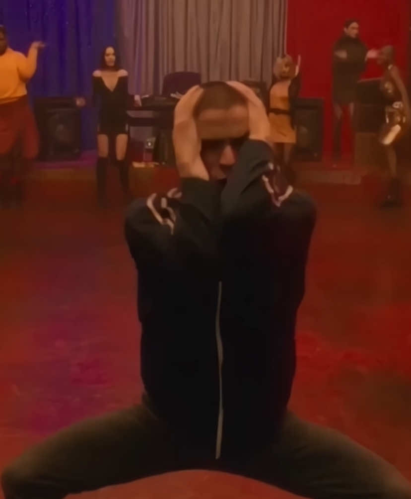 @𝔍𝔬𝔫𝔞𝔱𝔥𝔞𝔫