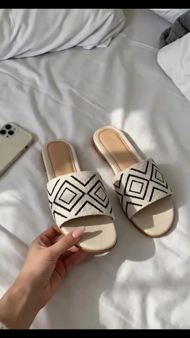 @ɱooɳᥫ᭡