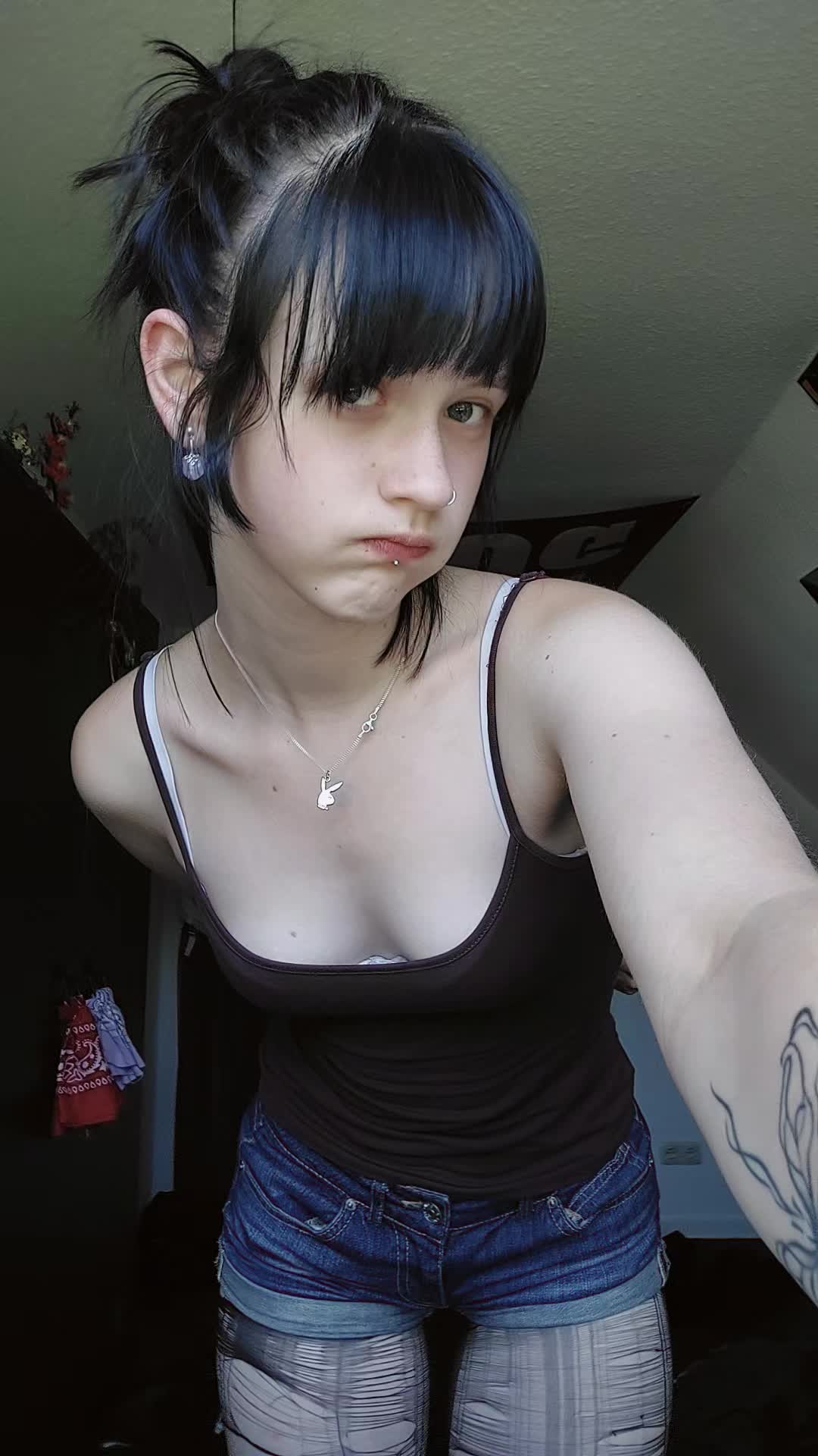 @alyah𒉭🦋