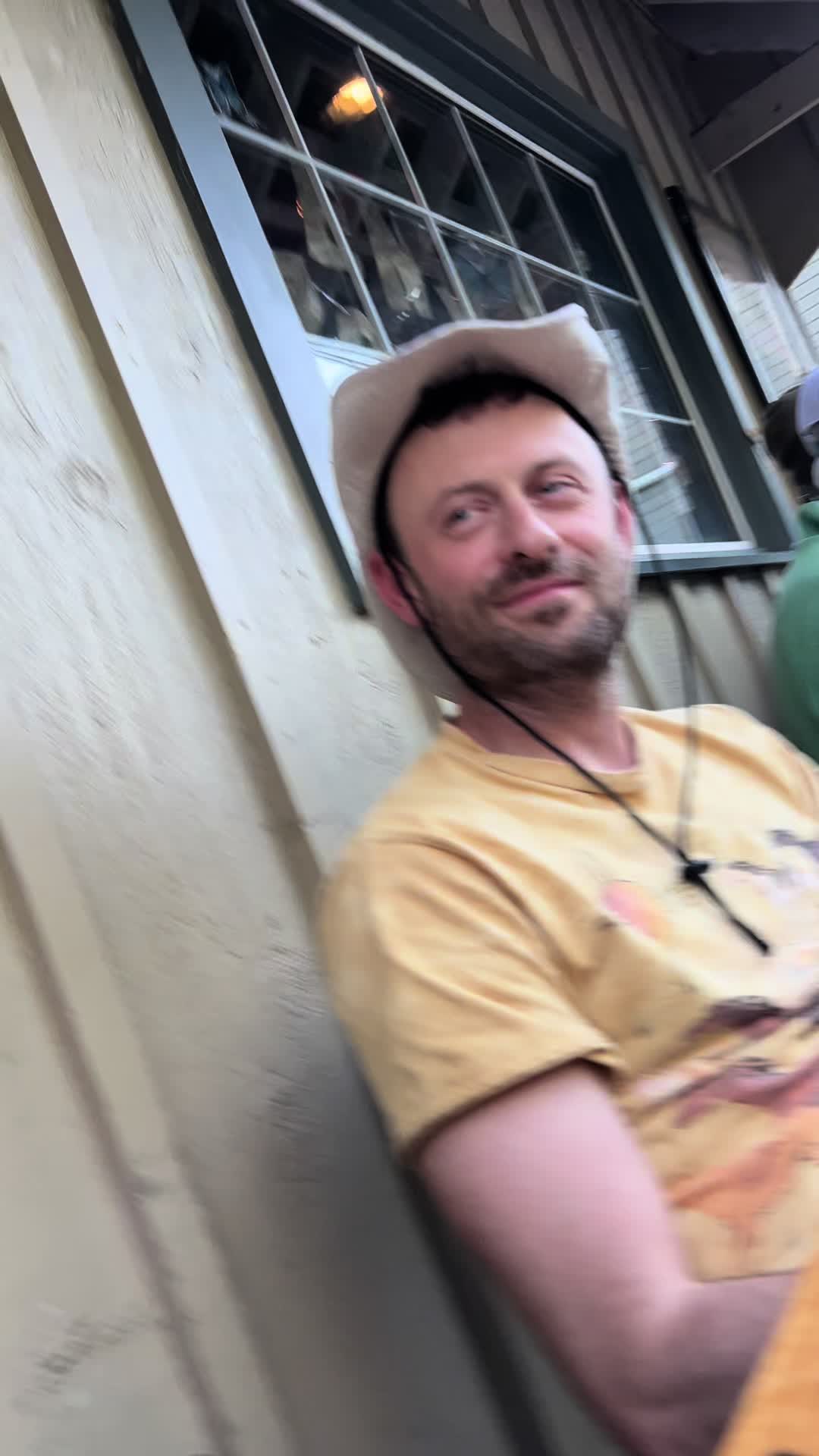 @Nniffer