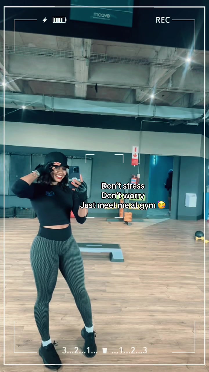 @Fitdoll