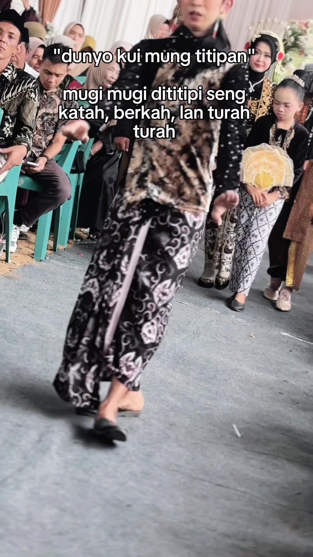 @Mbak Sari || Cucuk Lampah