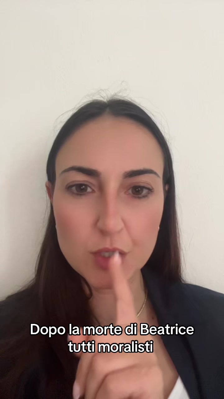 @sassoveronica