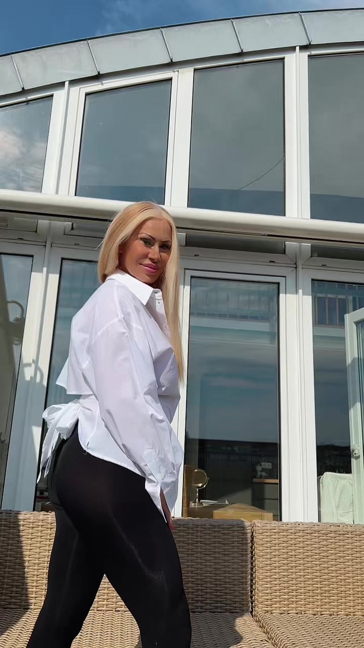 @Jessicax