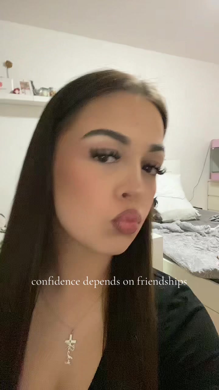 @elenabrls