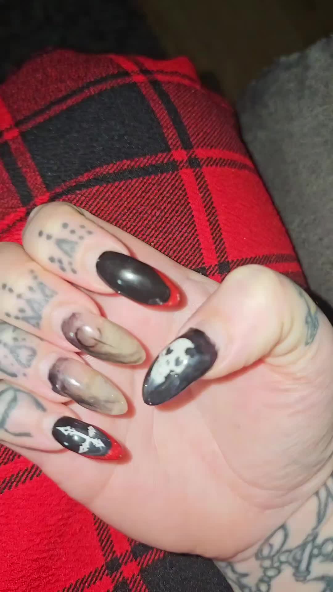 @🖤☬✞ Ⱡ₳ɄⱤ₳ ✞☬🖤