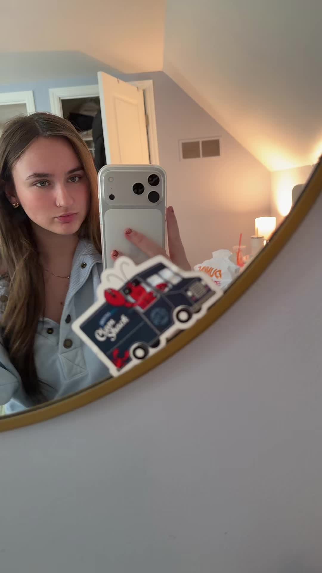 @laura