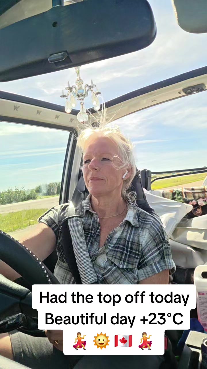 @🇨🇦  jeanmoores 🇨🇦 💃 ❤️ 🥰