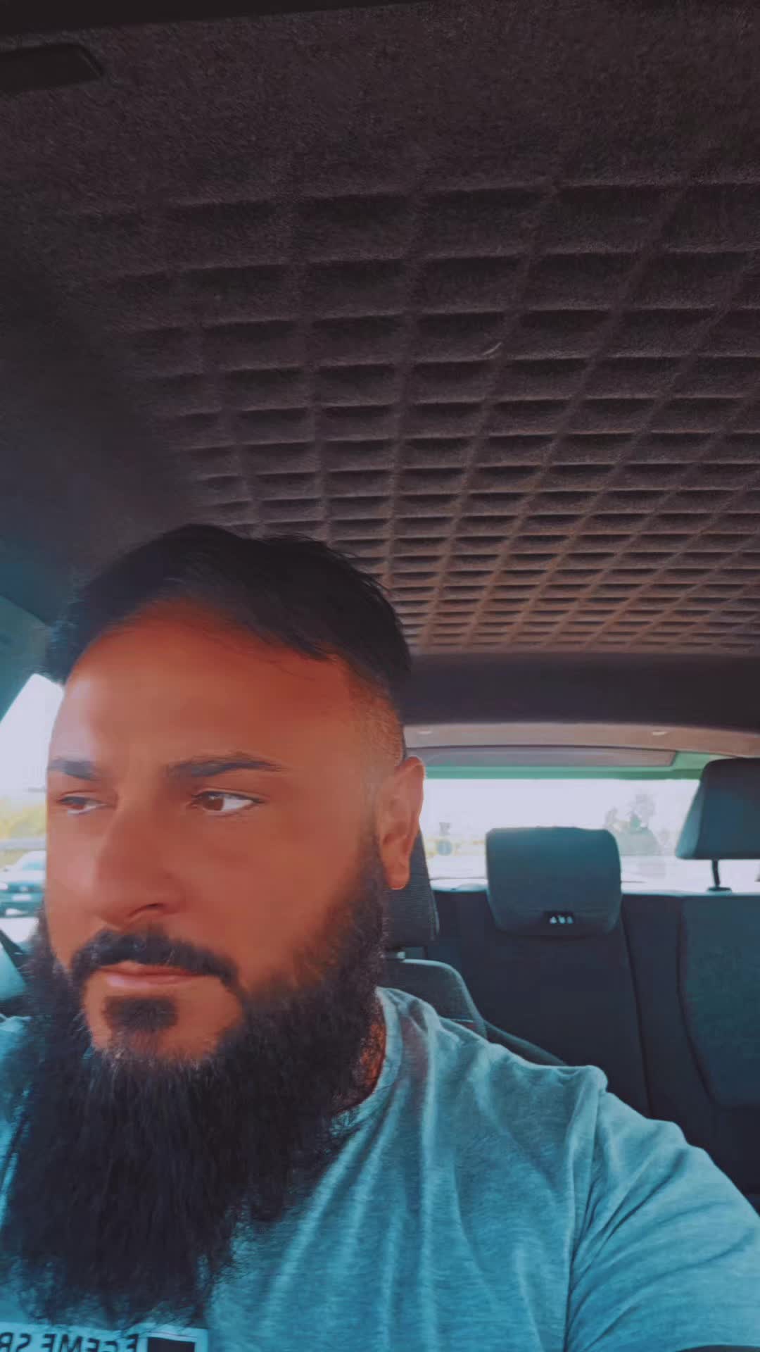 @Antonio Villacaro