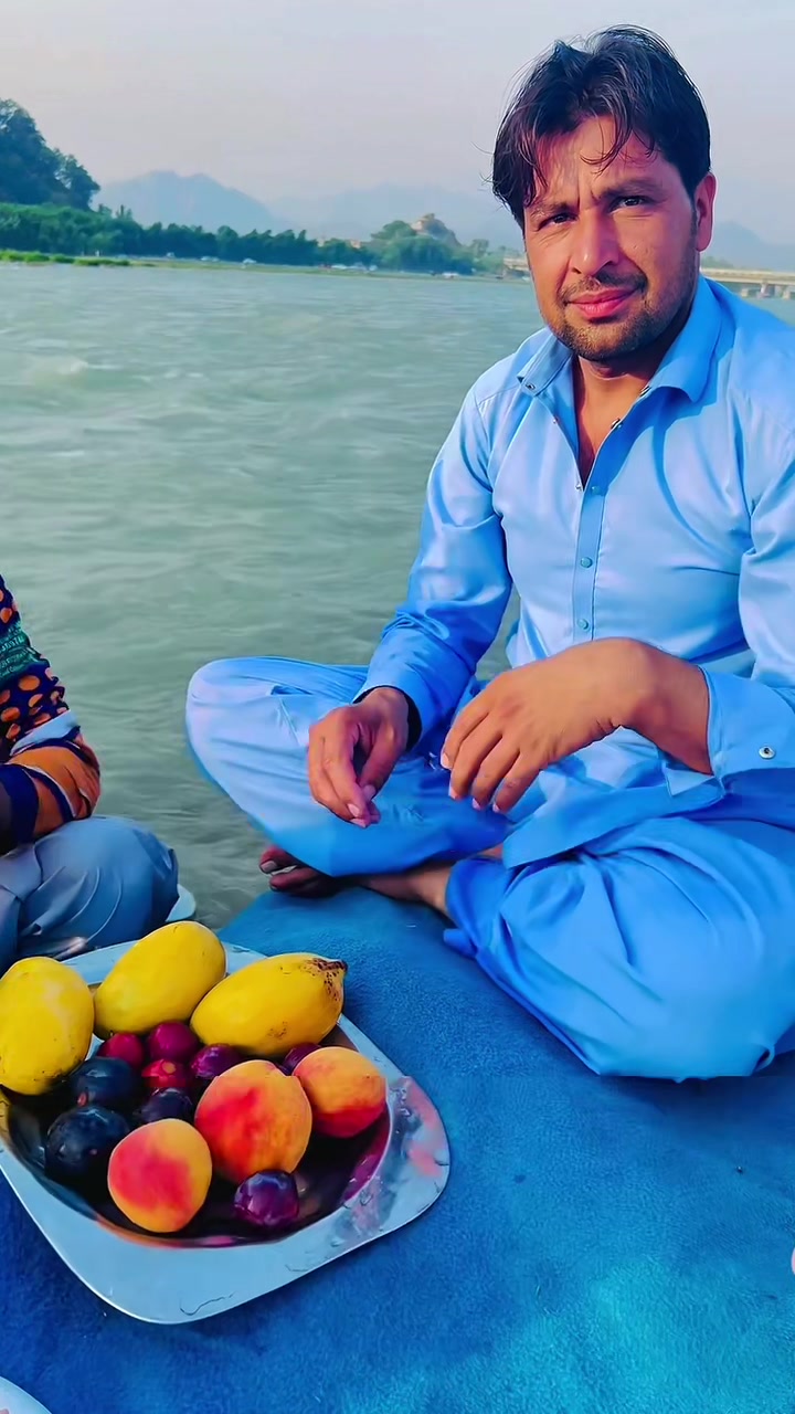 @╰┈⫸ملنگ جان༺👑
