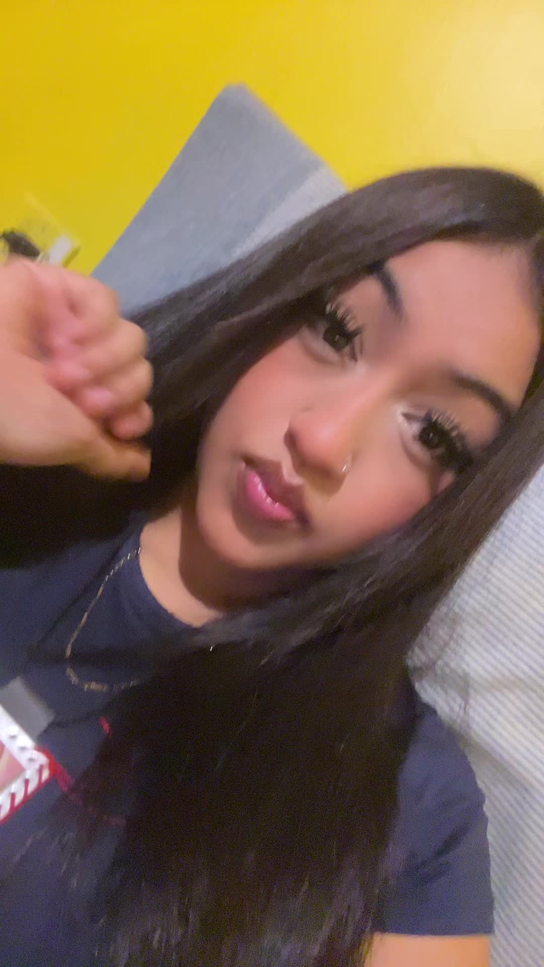 @￴￴