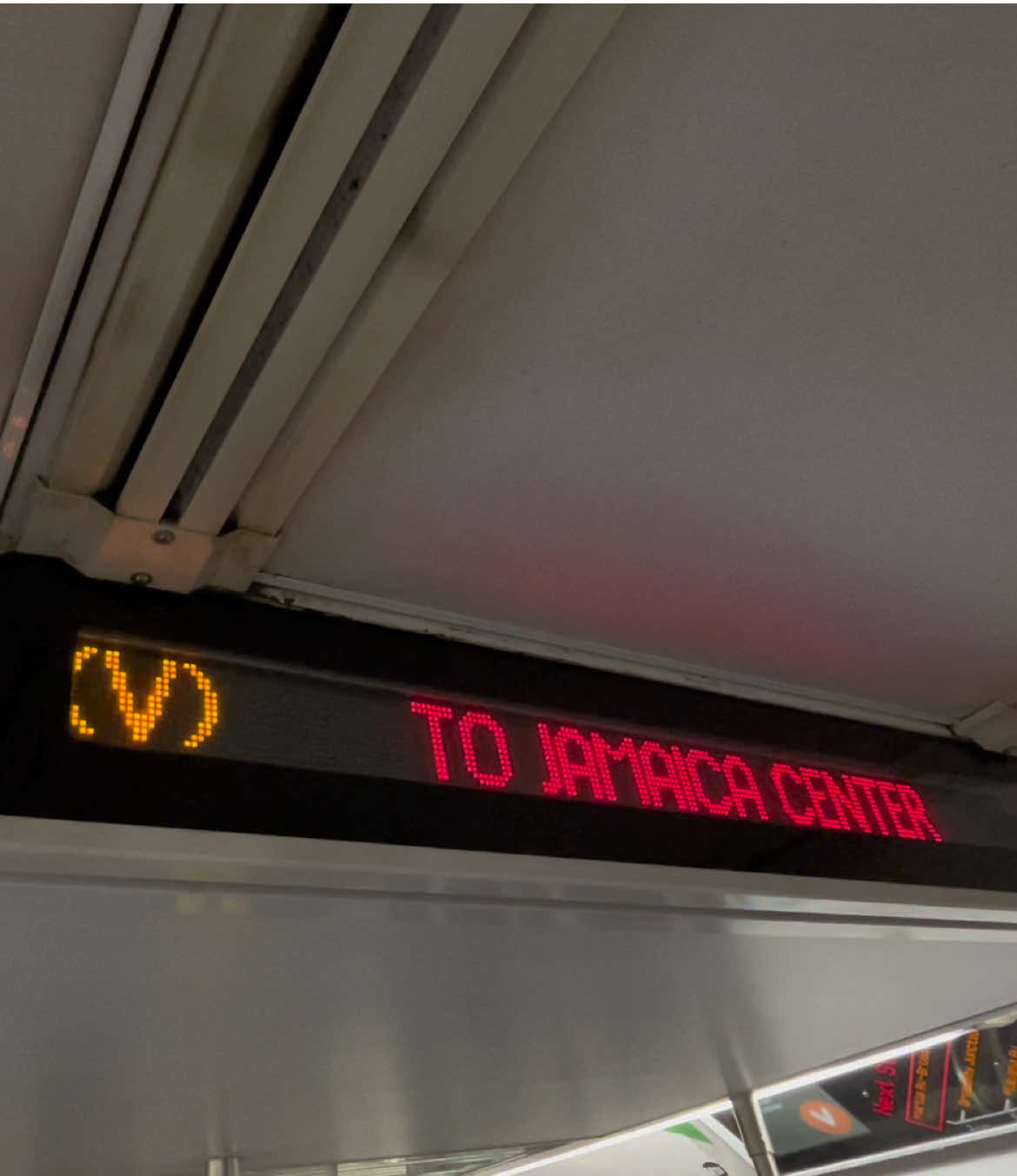 @R32 (J) train official