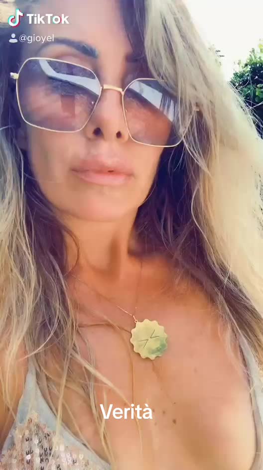 @Gioyel