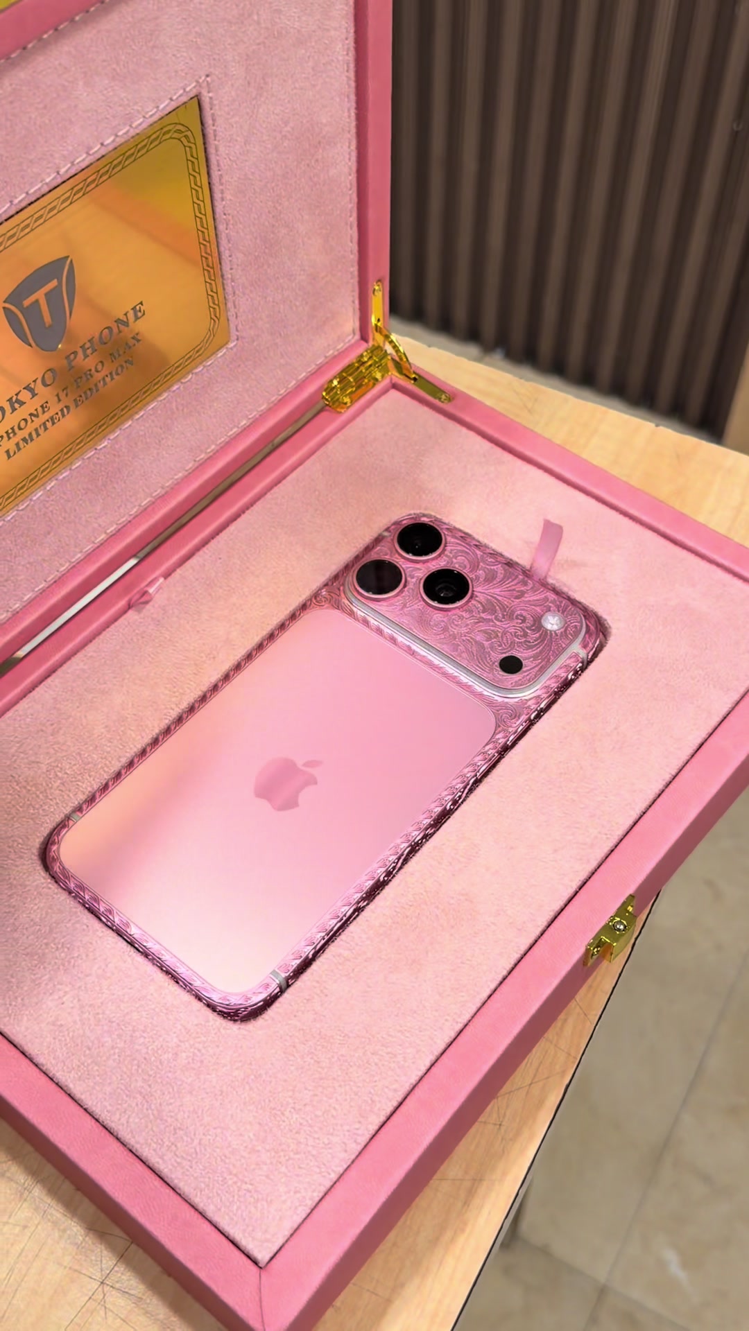 @Tokyo Phone