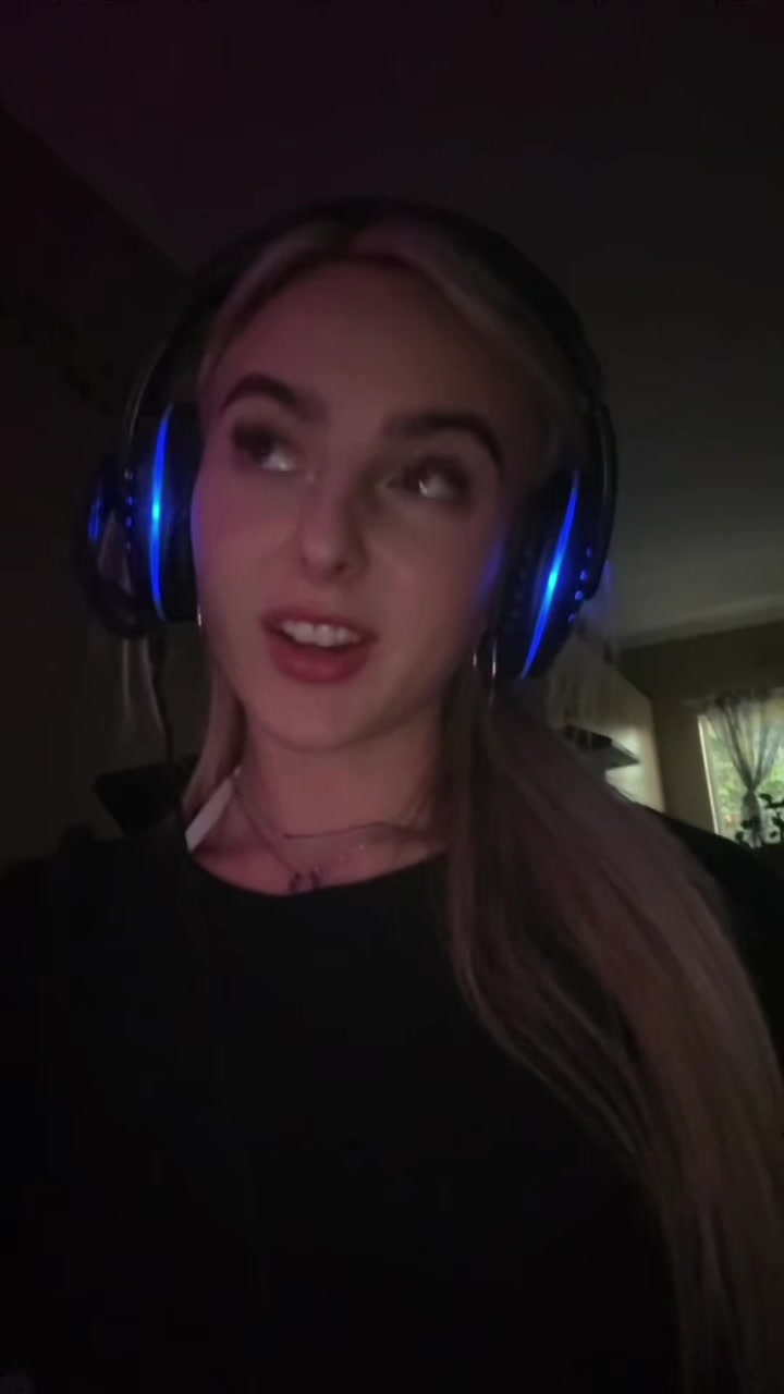 @damndanel_