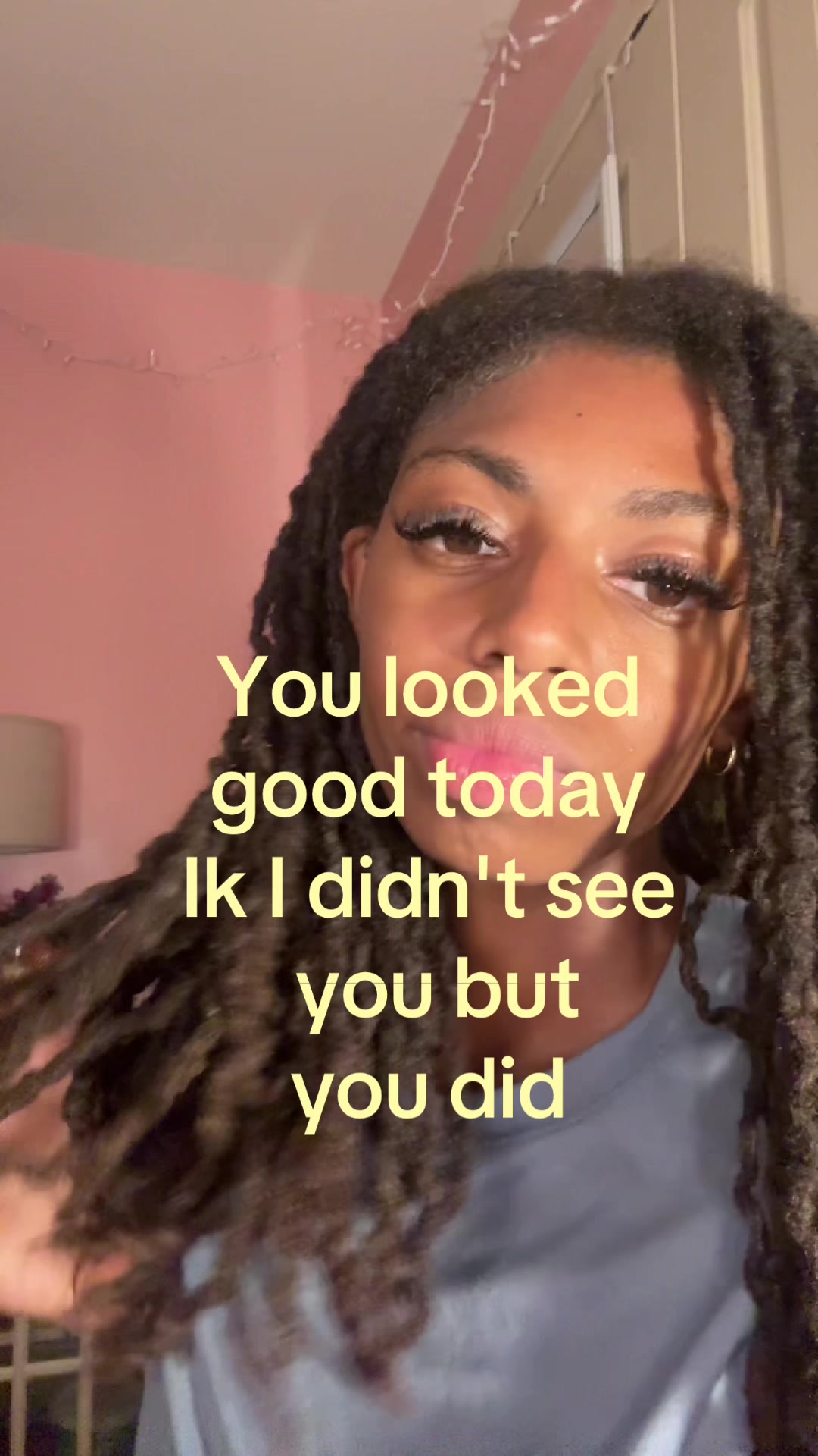 @shaniya ᥫ᭡.