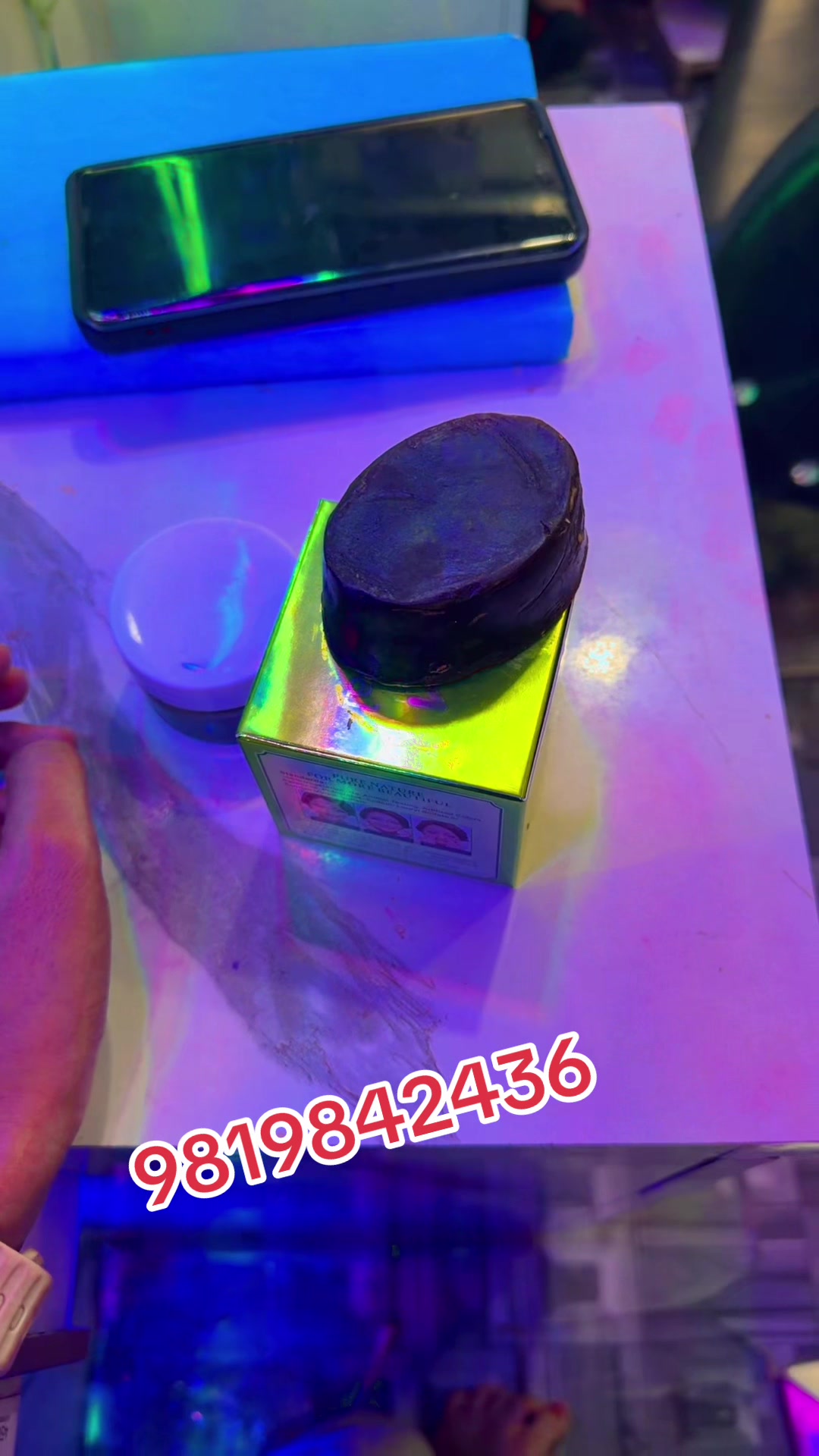 @Radhika beauty parlour paraul