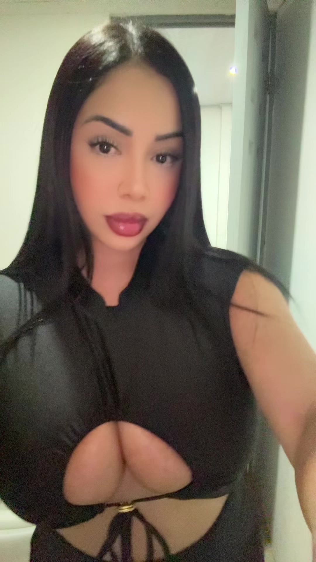 @LAURITA