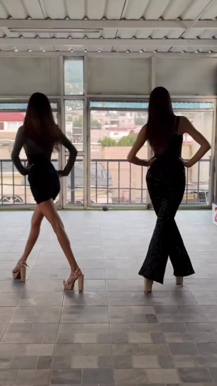 @Angela Tam