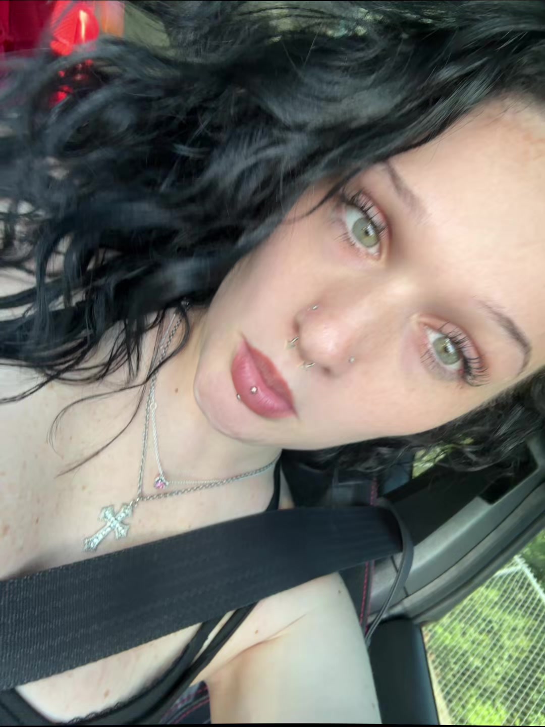 @Krissy🤍🌈