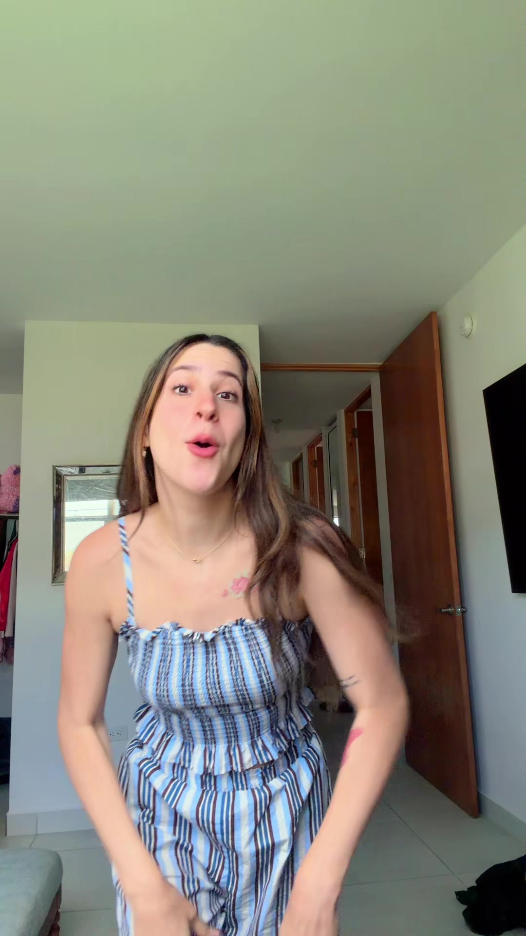 @labuenaamanda