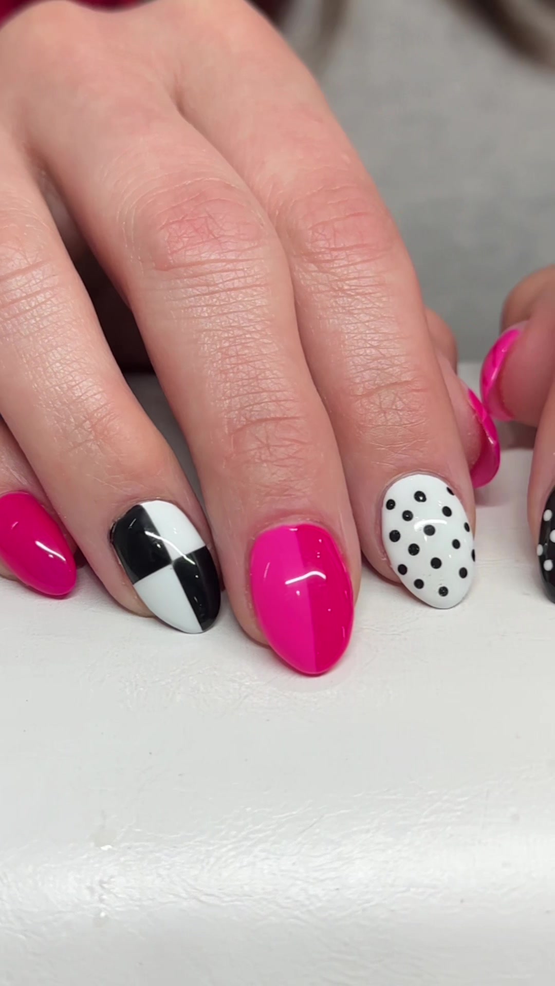 @✨Jennie⚡️Licensed Nail Tech✨