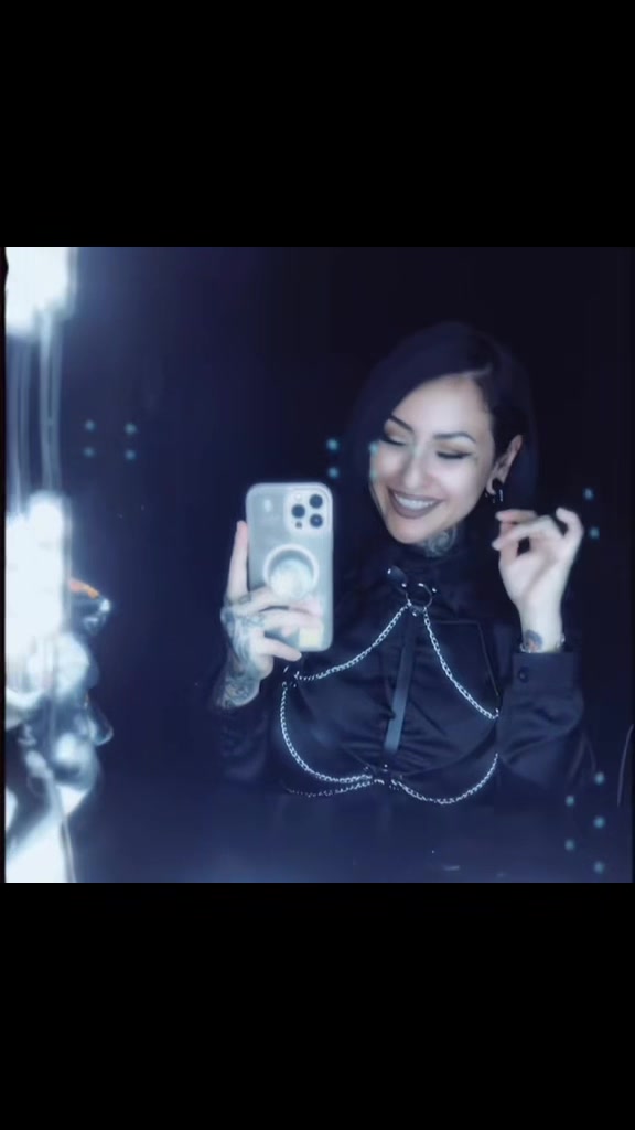 @𝕸𝖊𝖋&ensp;𝕾𝖙𝖗𝖆𝖓𝖌𝖊&ensp;⚰️