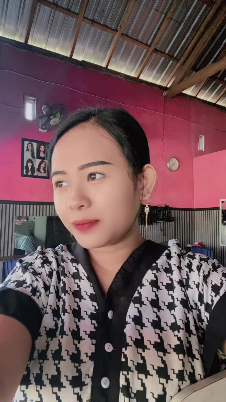 @SOFI SALON