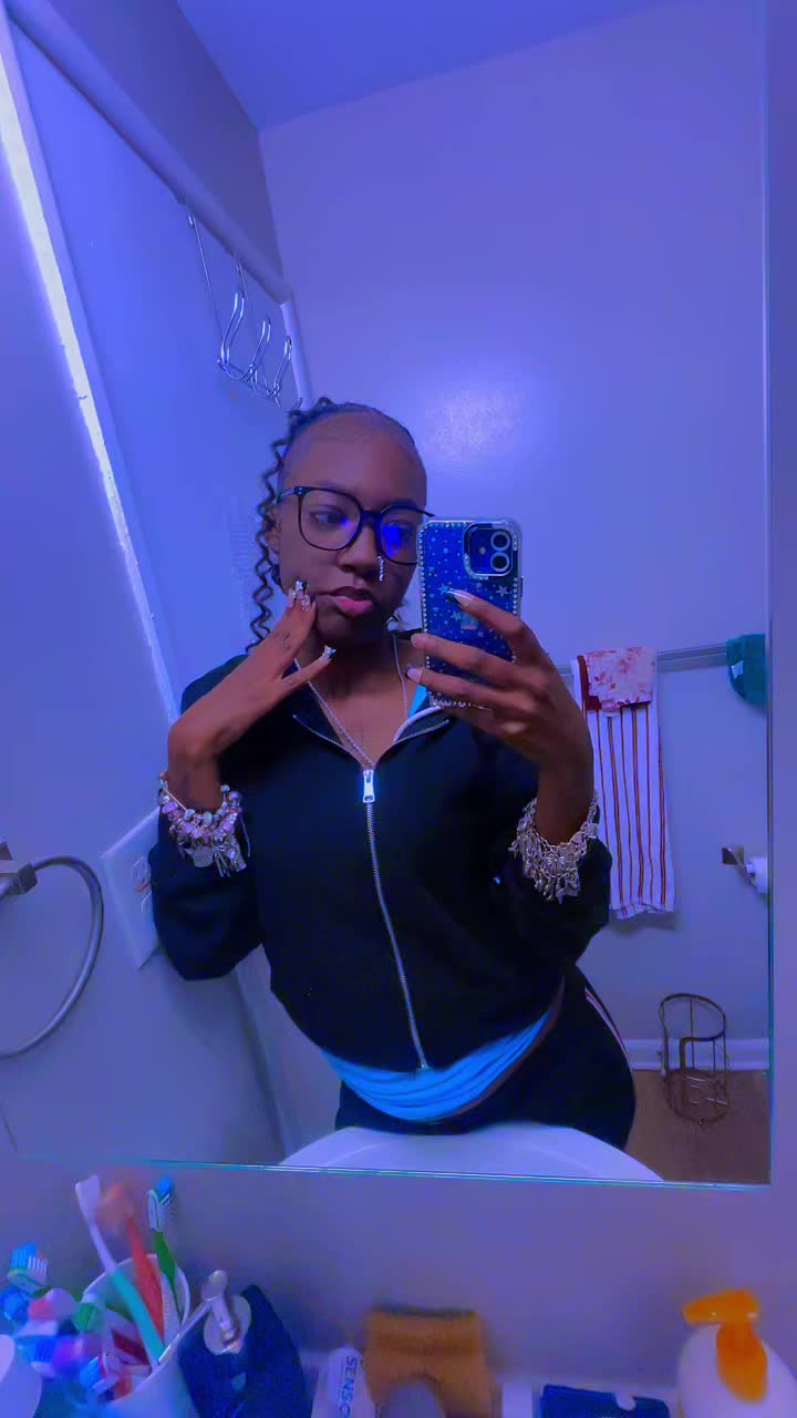 @breashiana