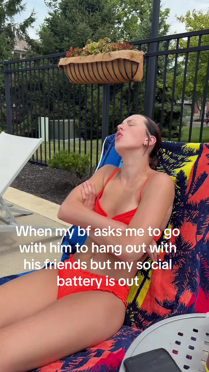 @elanaoutofcontext