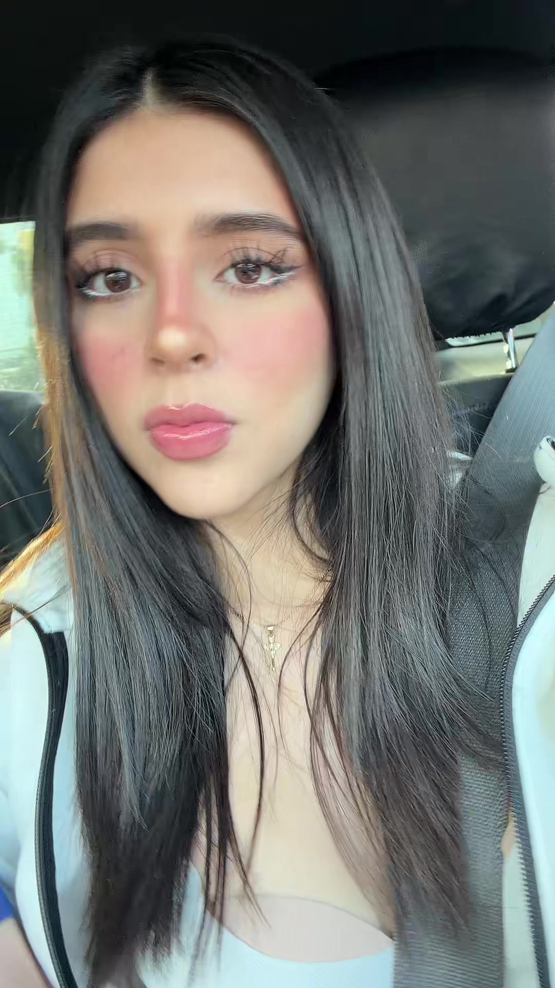@Claudiagarmaaa