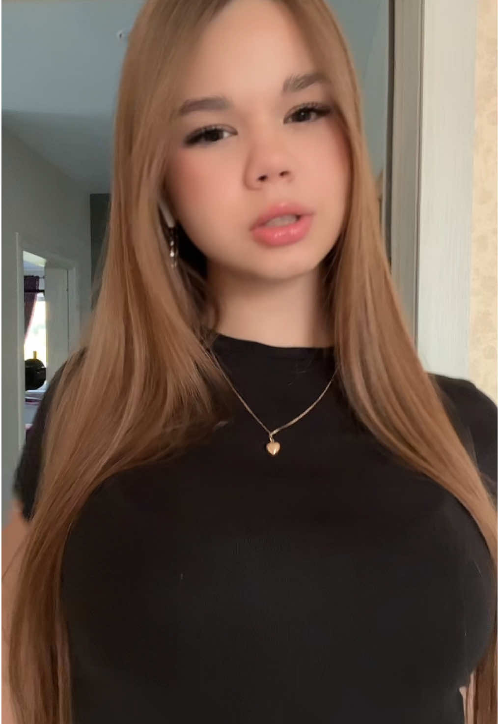 @Vikks💋