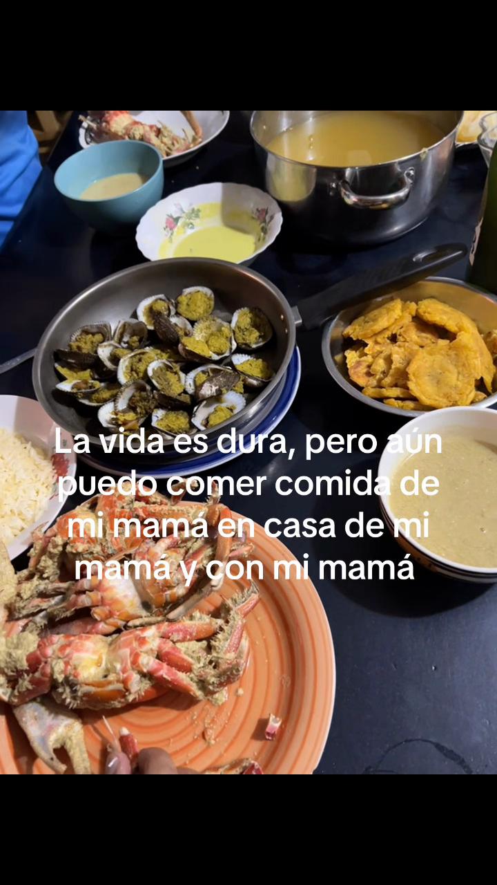 @Melaniie._.Anahí